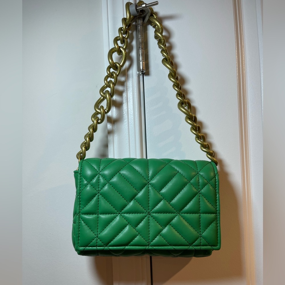 Green quilted shoulder bag
